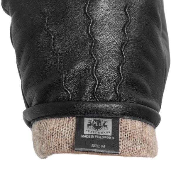 Trailhead Glove Black Tag